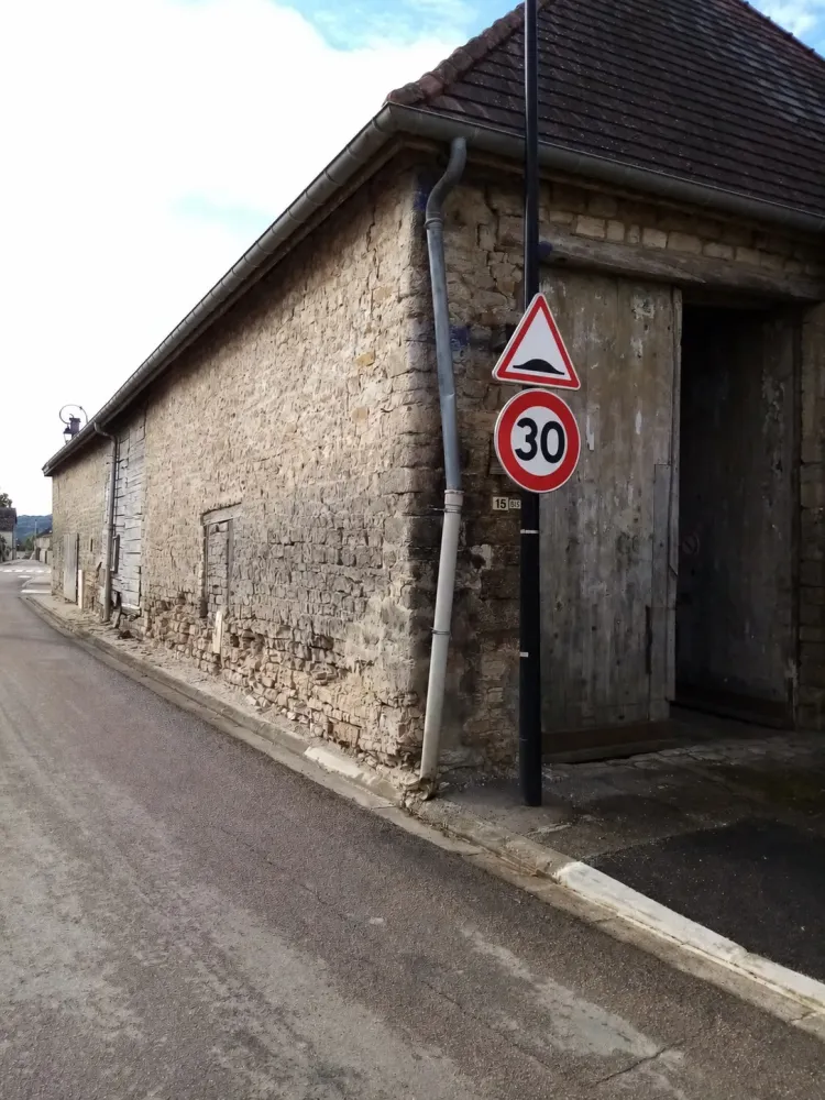 façade pierre avant travaux